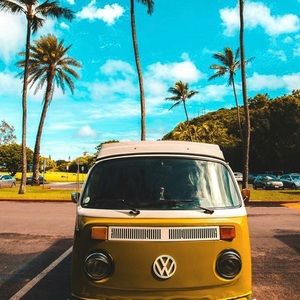 Meet your Posher, Enedina